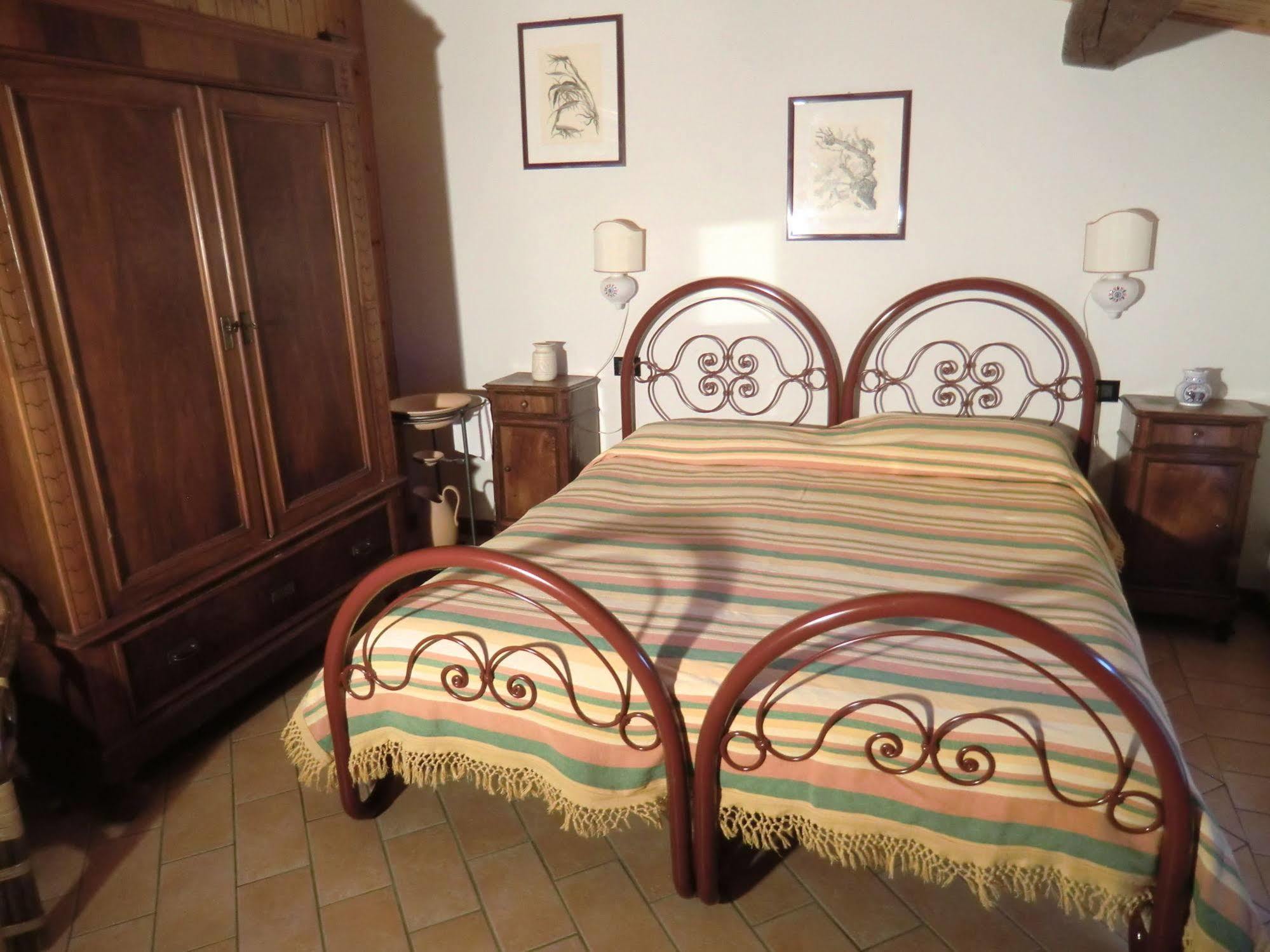 Agriturismo Ca'De'Gatti Faenza Eksteriør billede